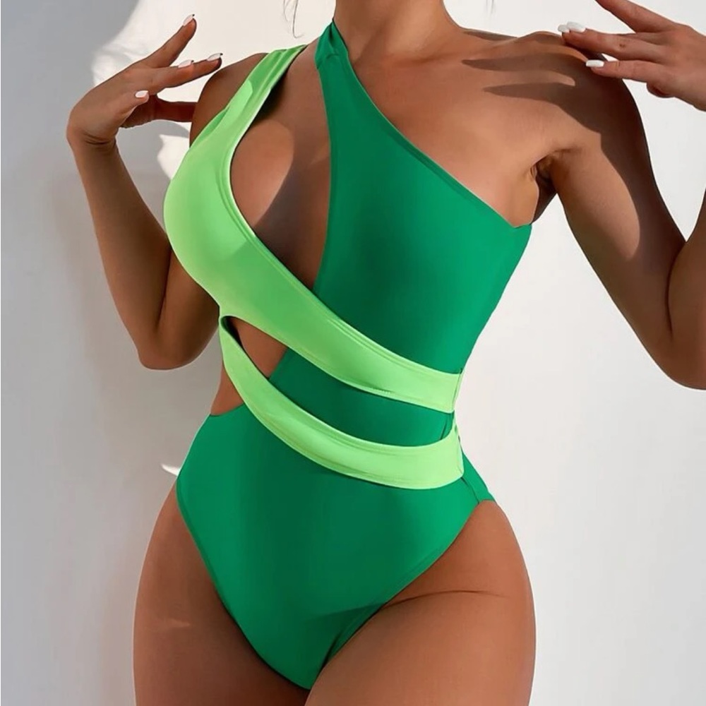 Colorblock Cut-out One Shoulder One Piece Swimsuit